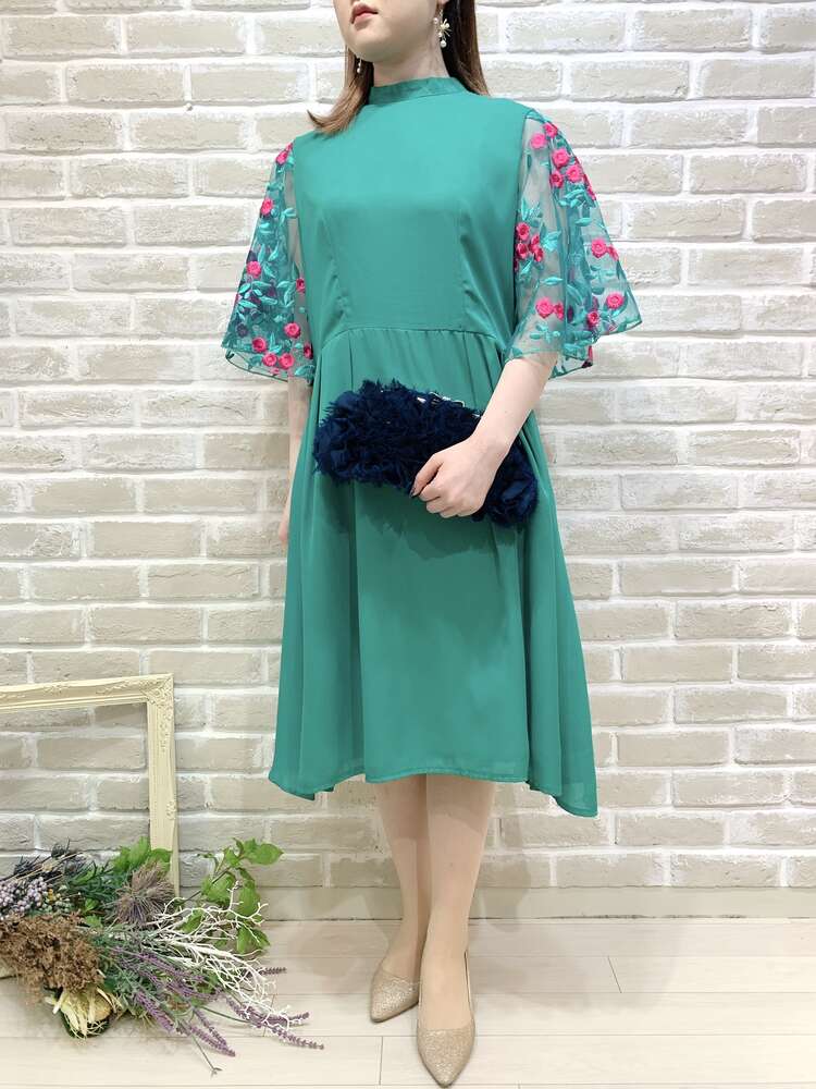 【ゲストドレス】グリーン　フラワー刺繍袖　L〜LL