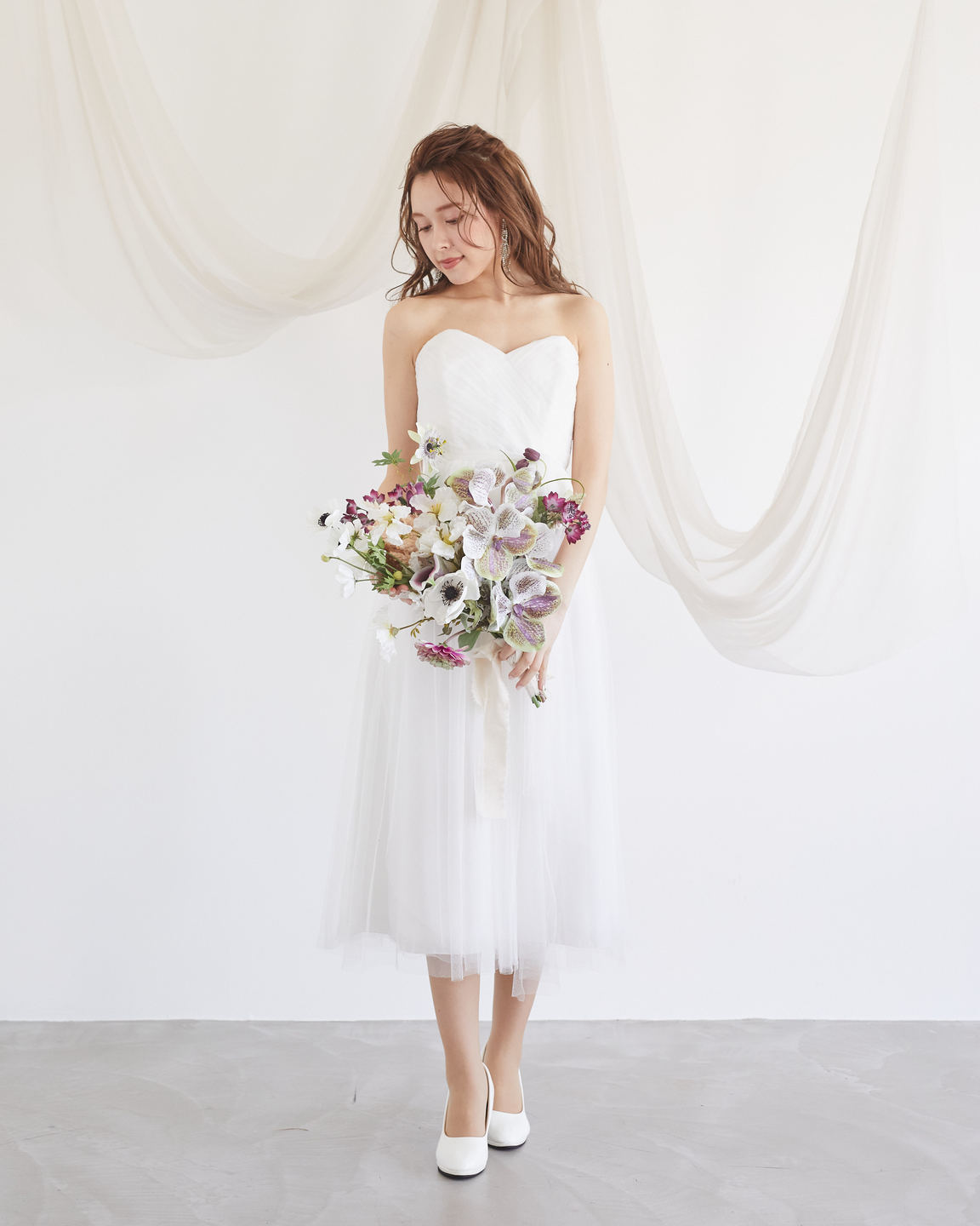 【ウェディングドレス】ALLURE BRIDALS ホワイトチュールスレンダーミモレ7号