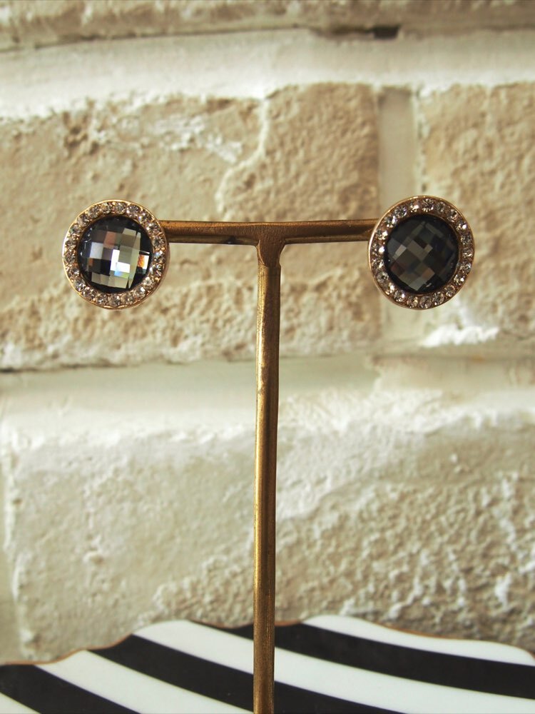 【ピアス】ゴールドフレーム　ネイビーストーン