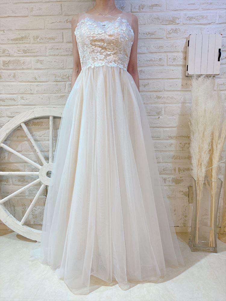 【ウェディングドレス】アイボリー白花刺繍タンク型ウェディングドレス