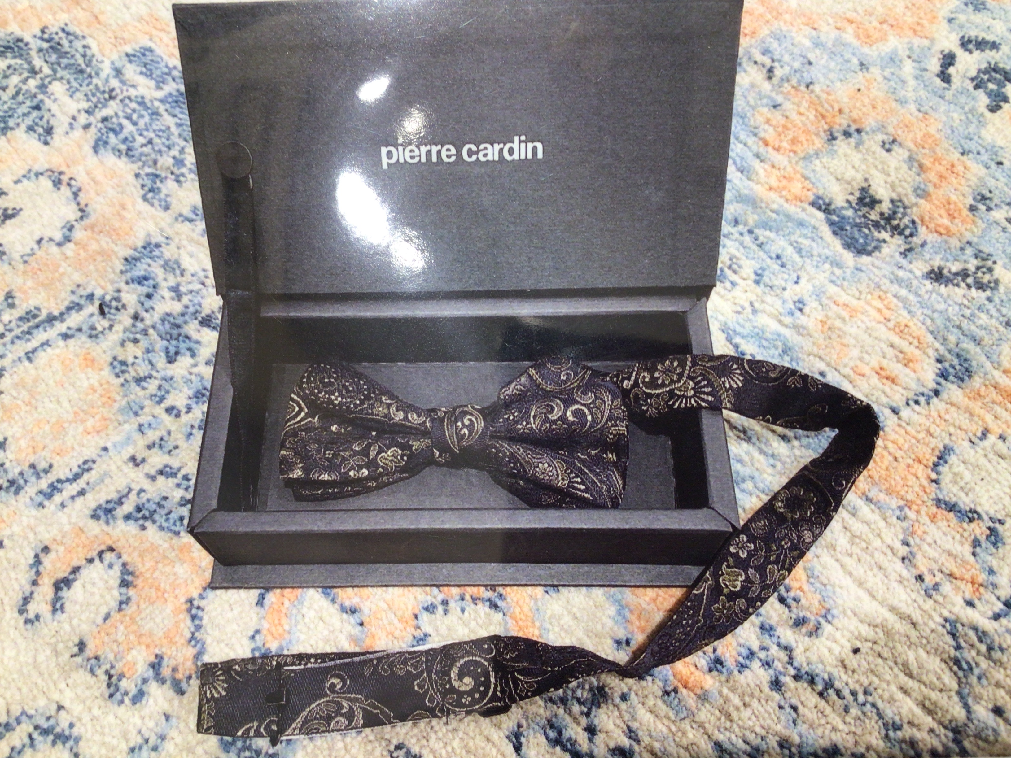 コレクションペイズリーネイビー蝶ネクタイ　pierre cardin