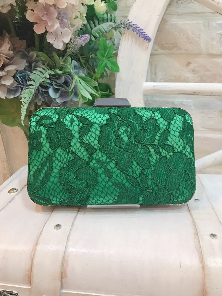 【バック】グリーンレース