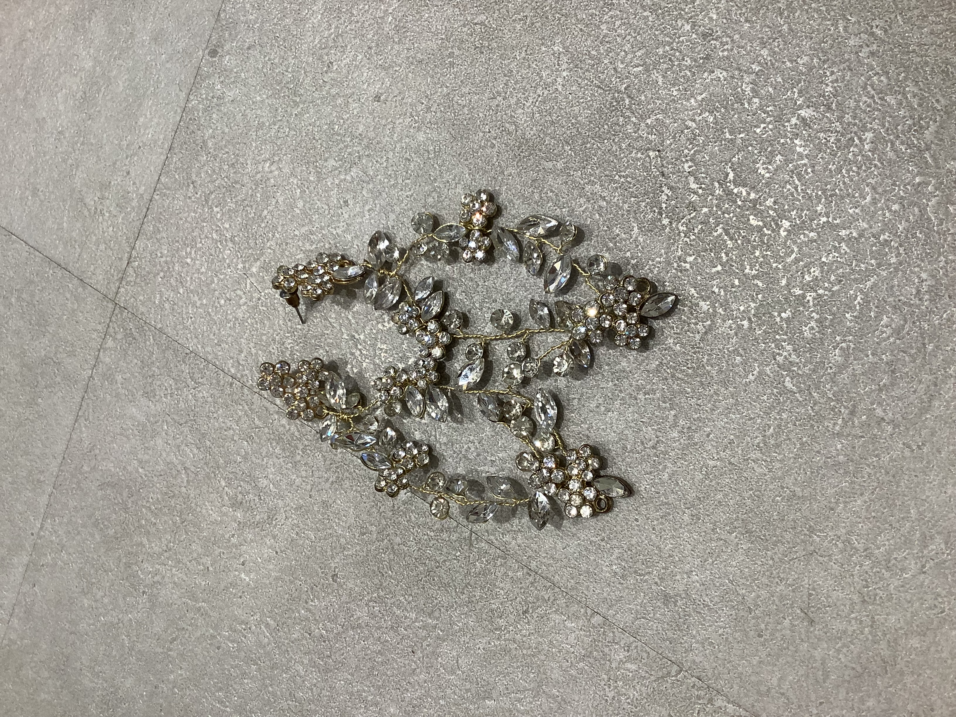 【ピアス】シルバー　大ぶりワイヤーピアス