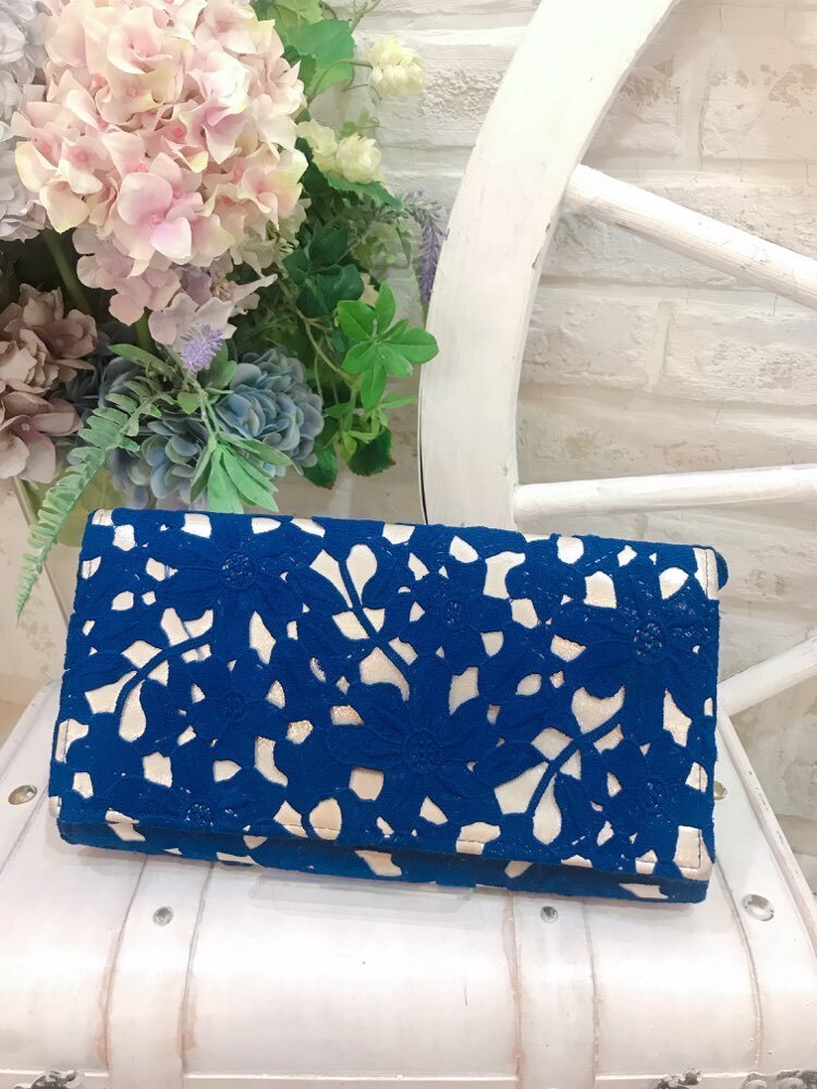 【バック】ブルー花柄レース