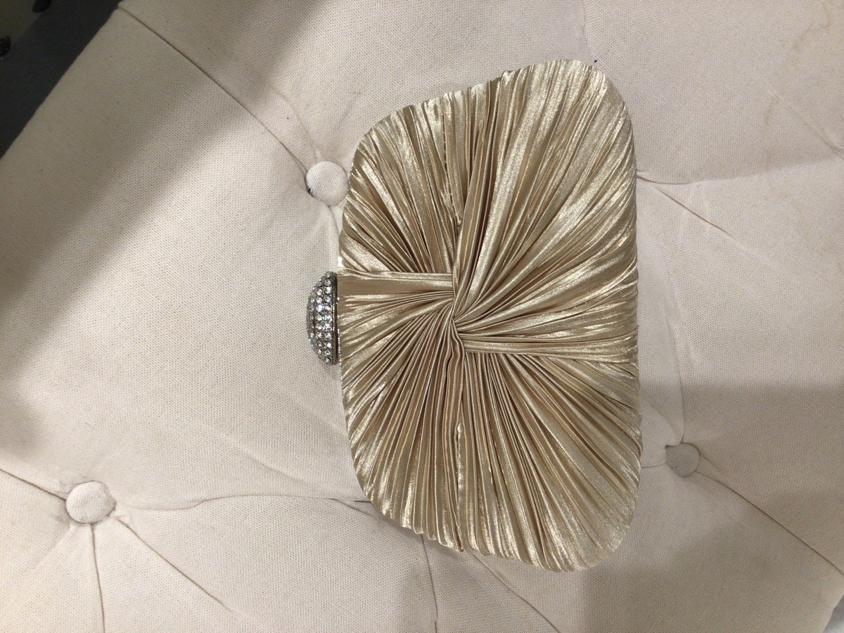 【バック】ゴールド　ドレープ②