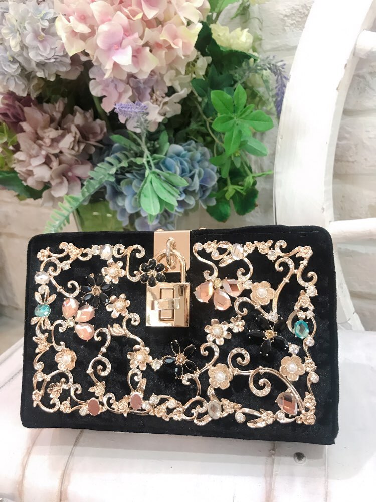 【バック】ブラックベロア　ゴールドペイズリー②