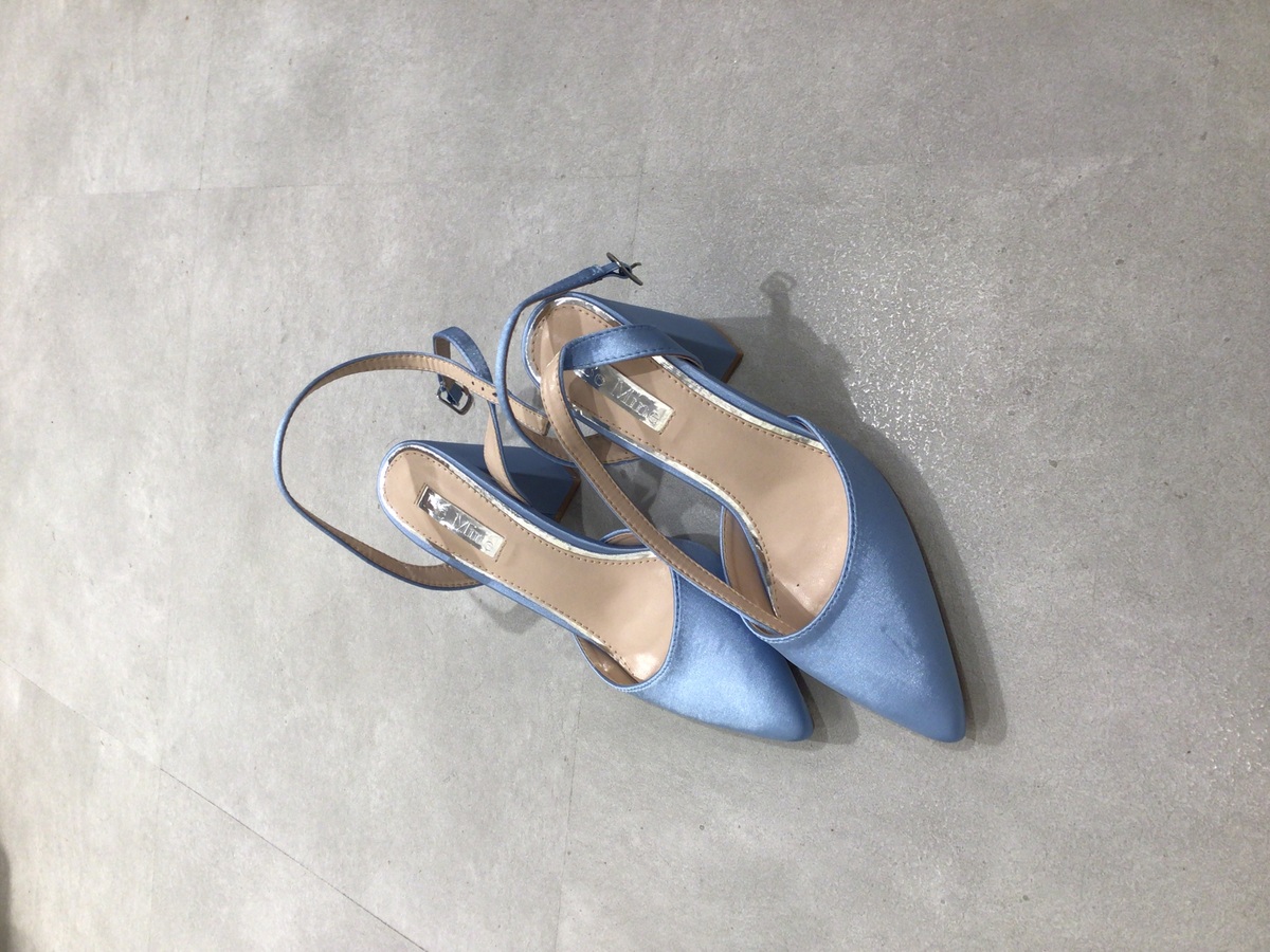 【パンプス】BE MINE 4/37 ストラップ付き　23.5cm