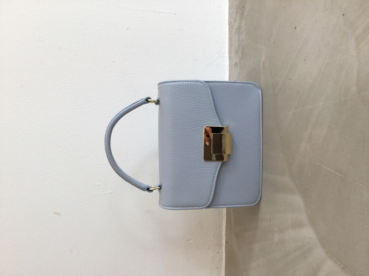 【バック】TUSCANY LEATHER ベビーブルー