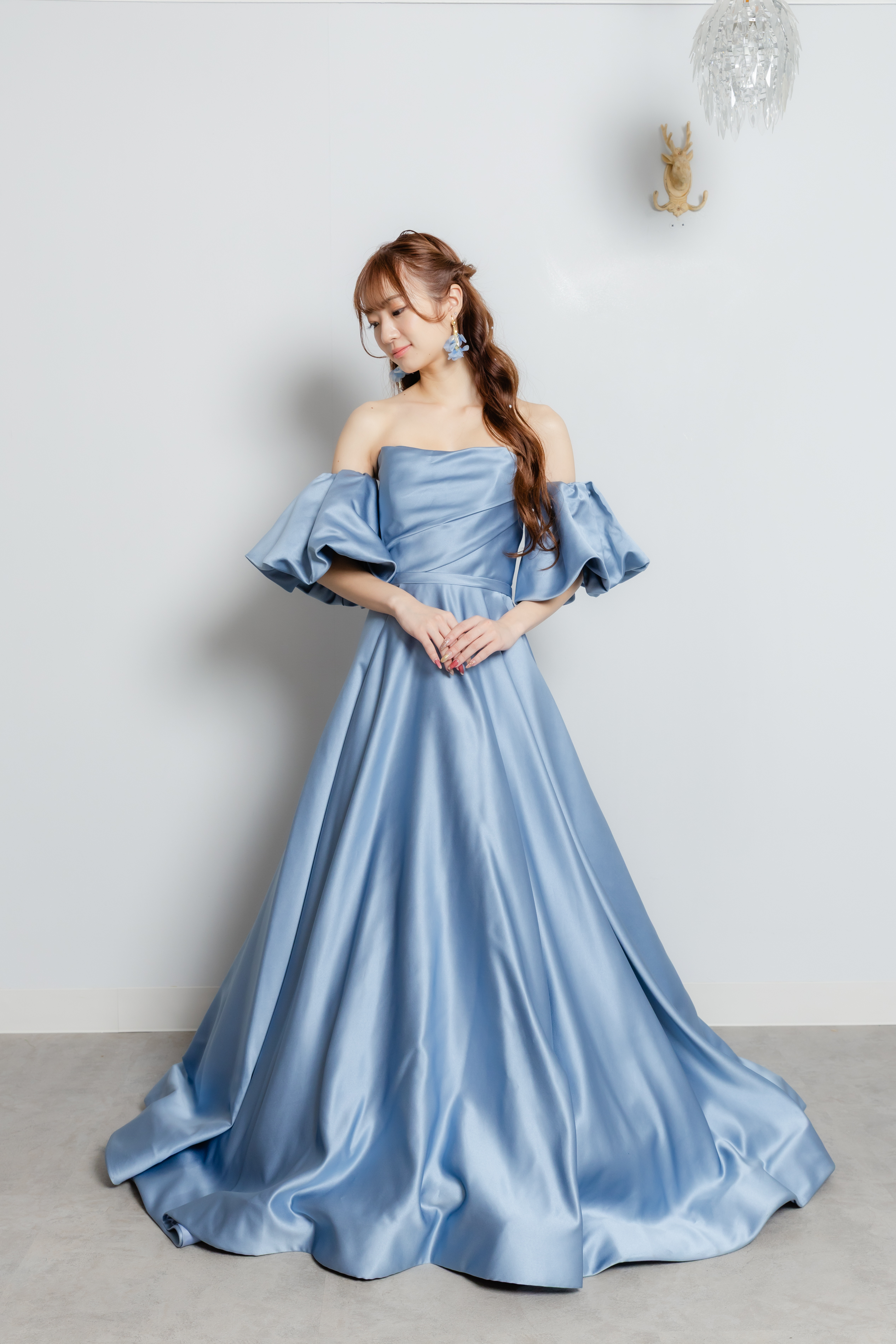 オフショルダー ボリューム袖 シンデレラカラーサテンドレス M