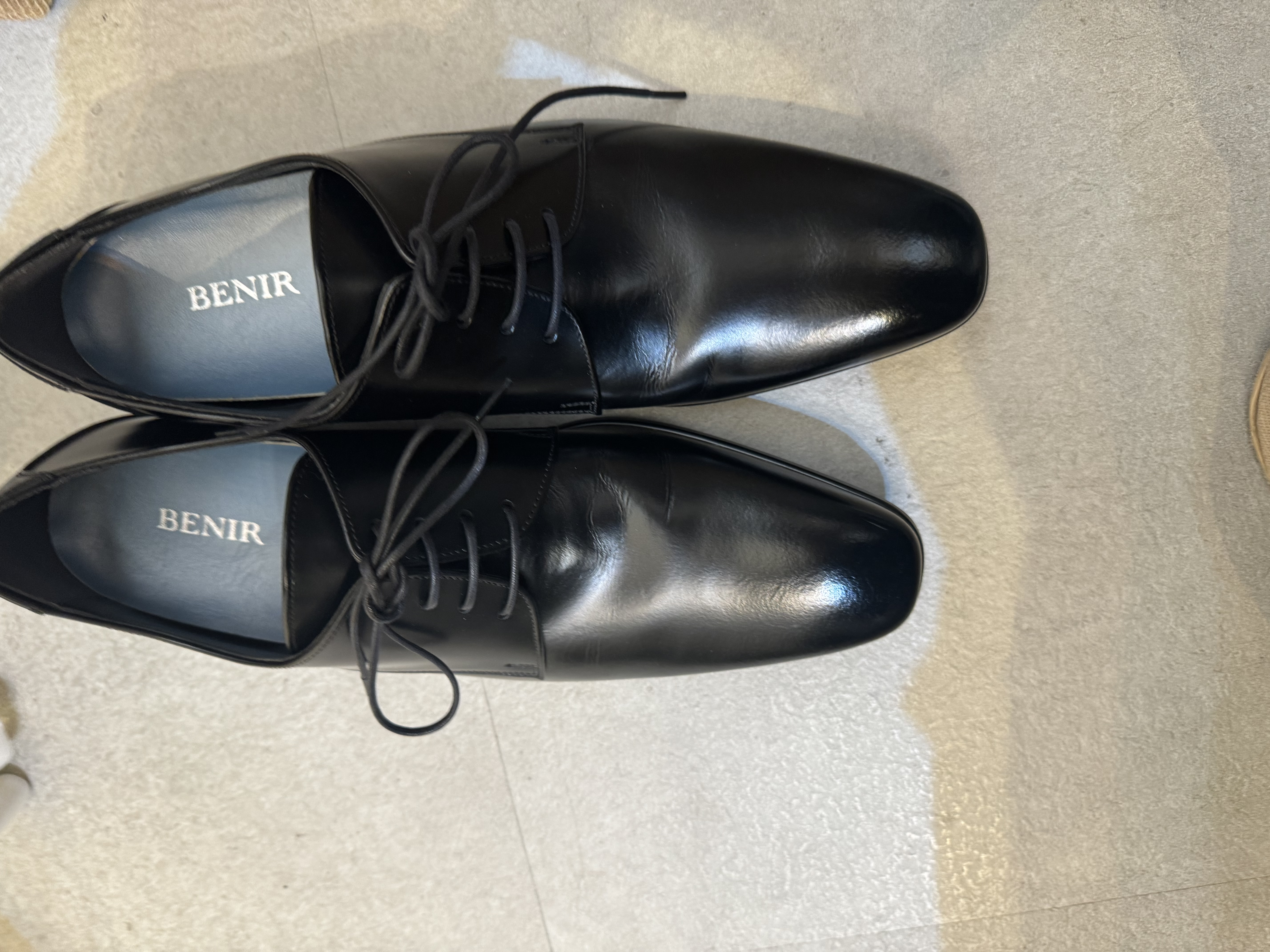 ベニル　BENIR 革ブラック　25cm  インヒール6cm