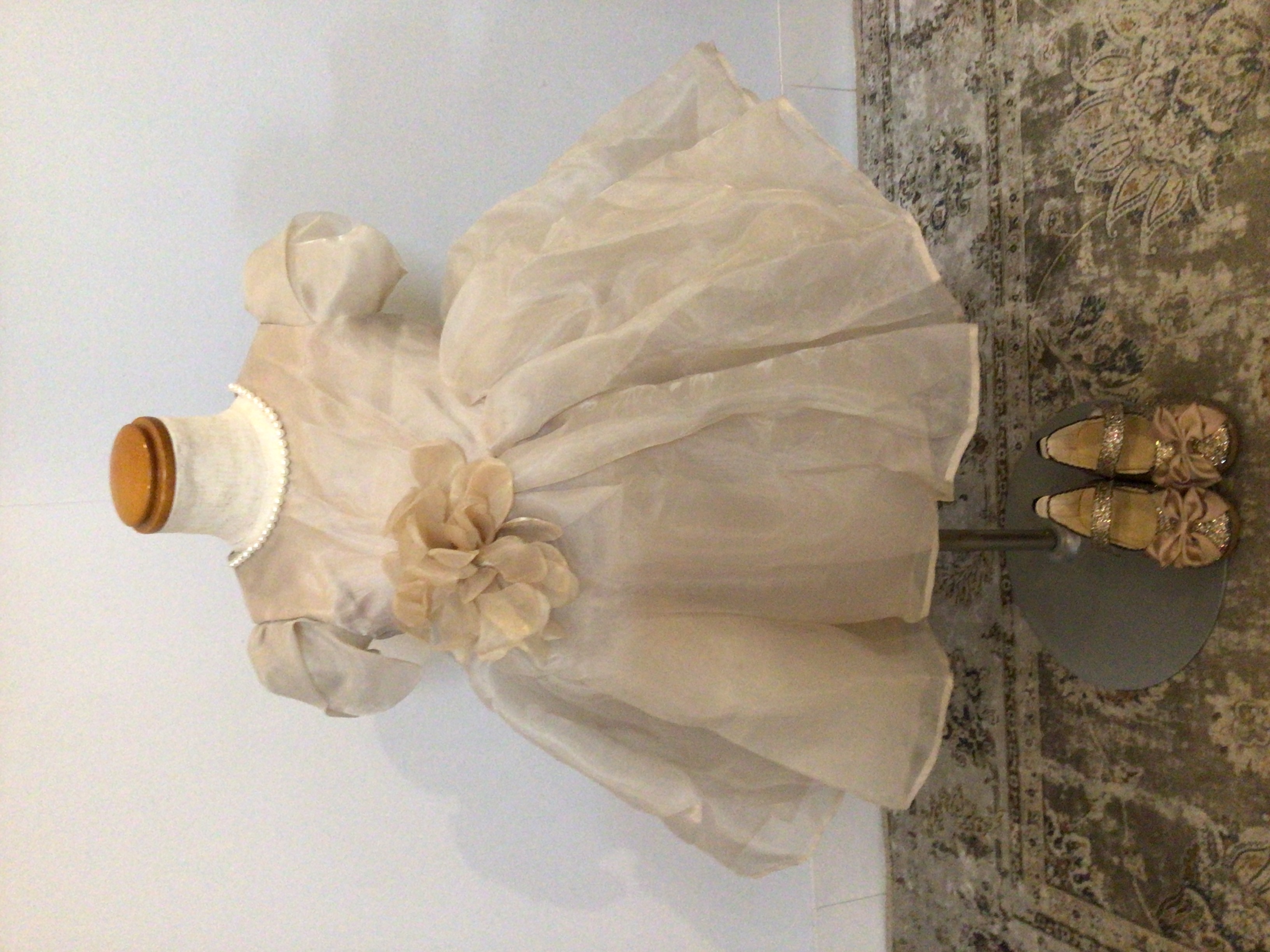 フローラルグレージュプリンセスキッズ＆ベビードレス　90サイズ