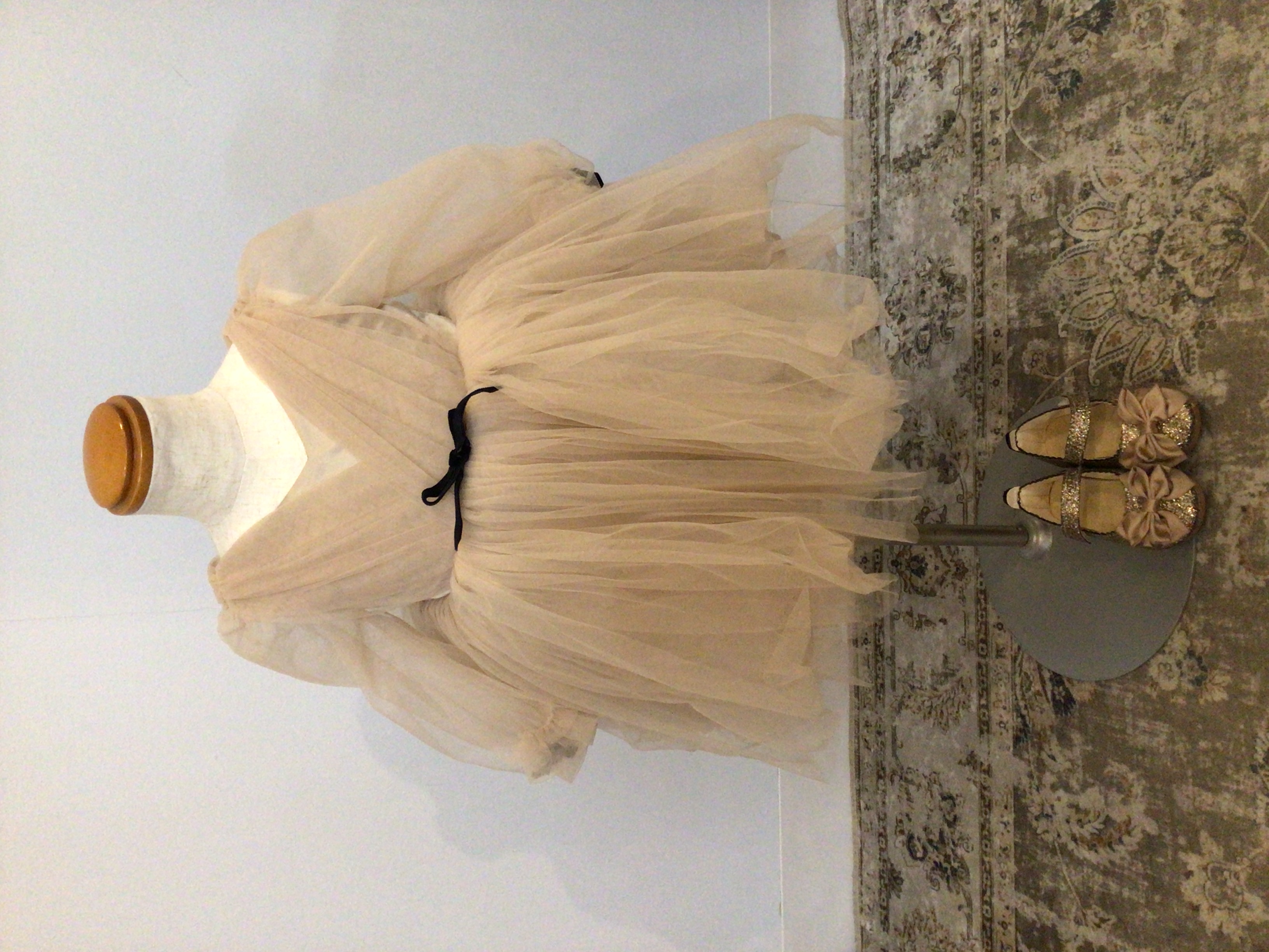 ベージュチュール×ブラックリボンキッズ＆ベビードレス　80サイズ