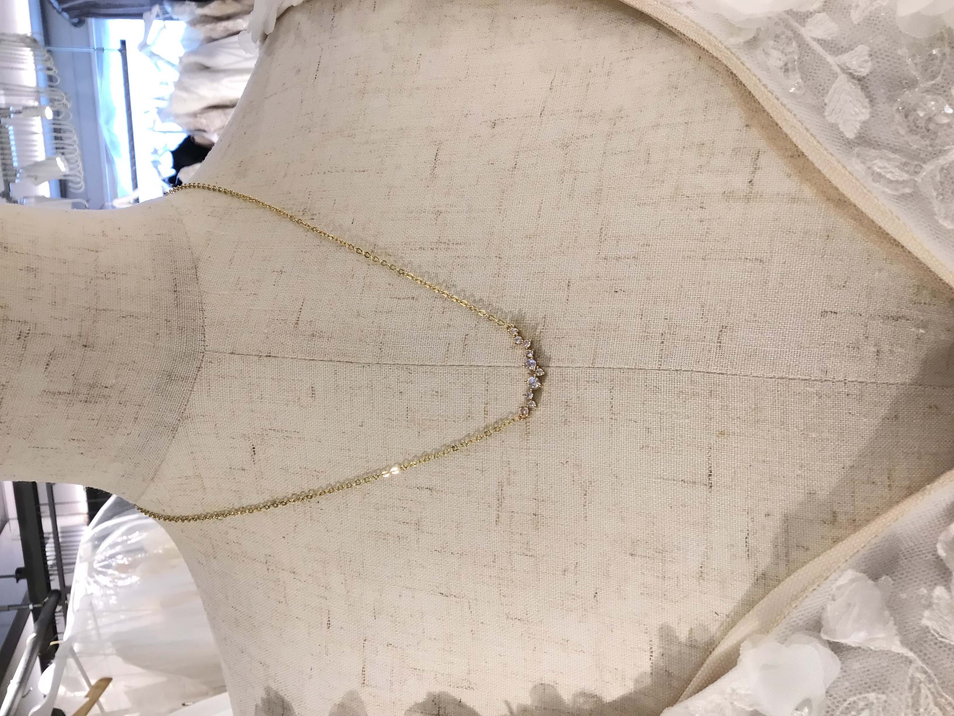 ゴールド　ビジュー10連小さめネックレス②