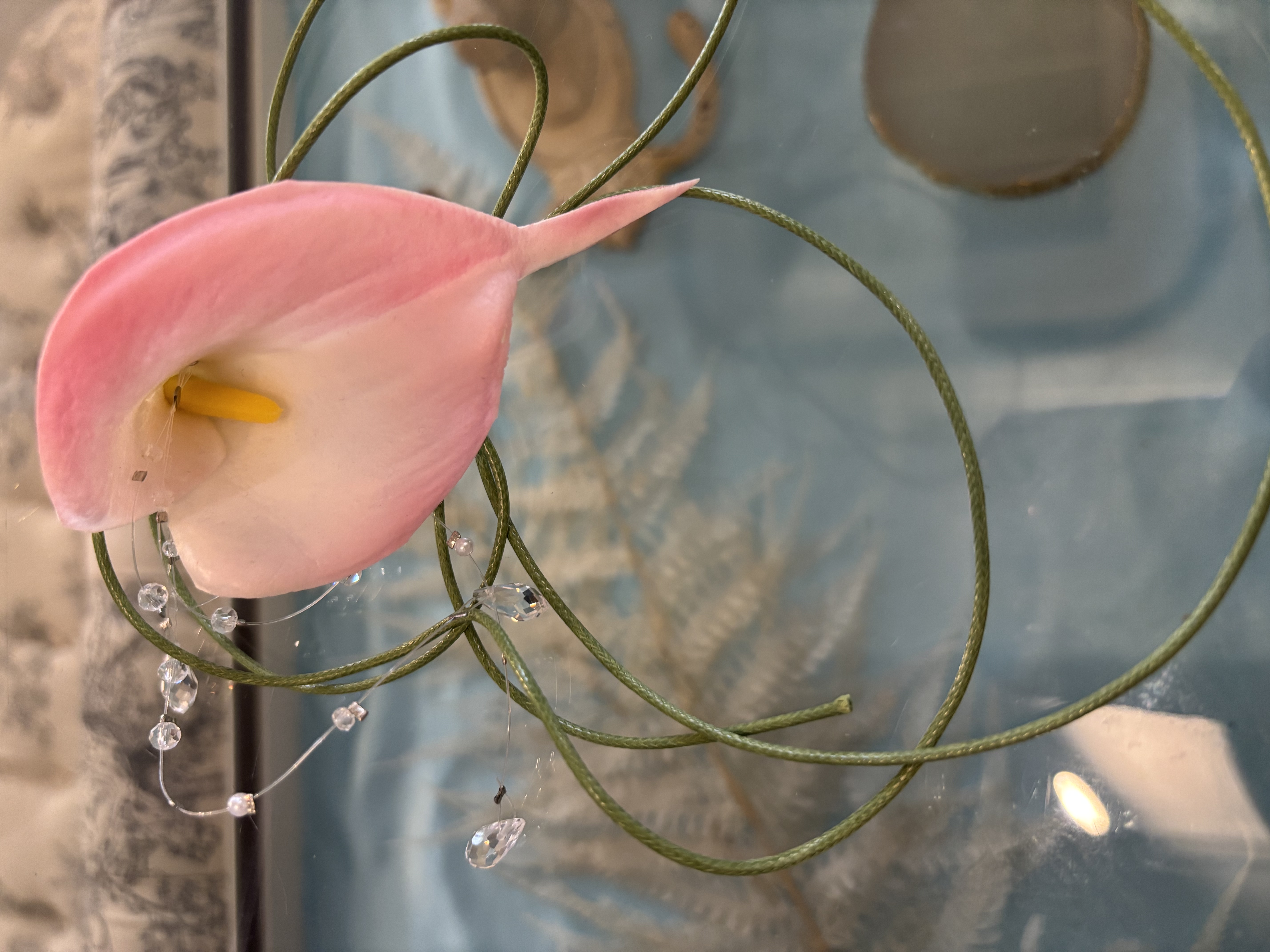 ピンクお花チョーカー