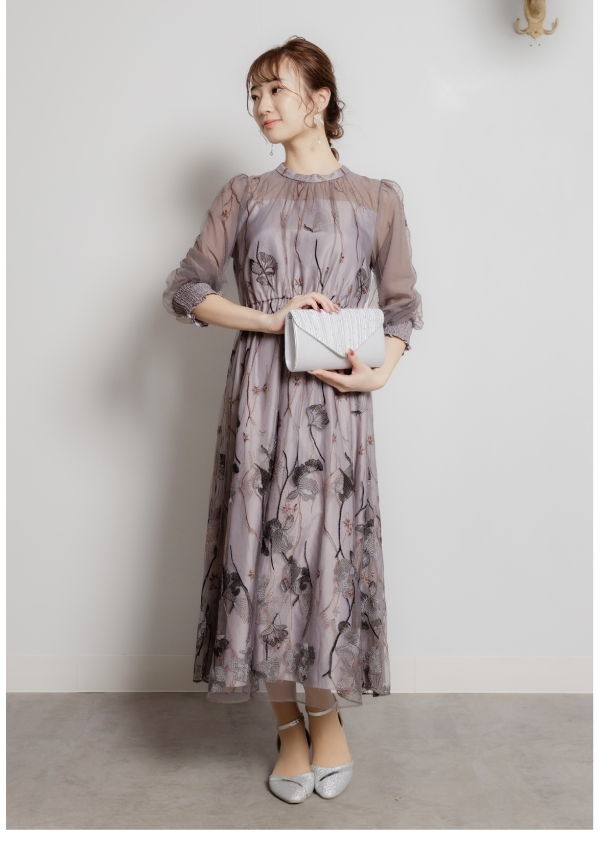 グレイッシュパープル　エンブロイダリーフラワーレースドレス　M