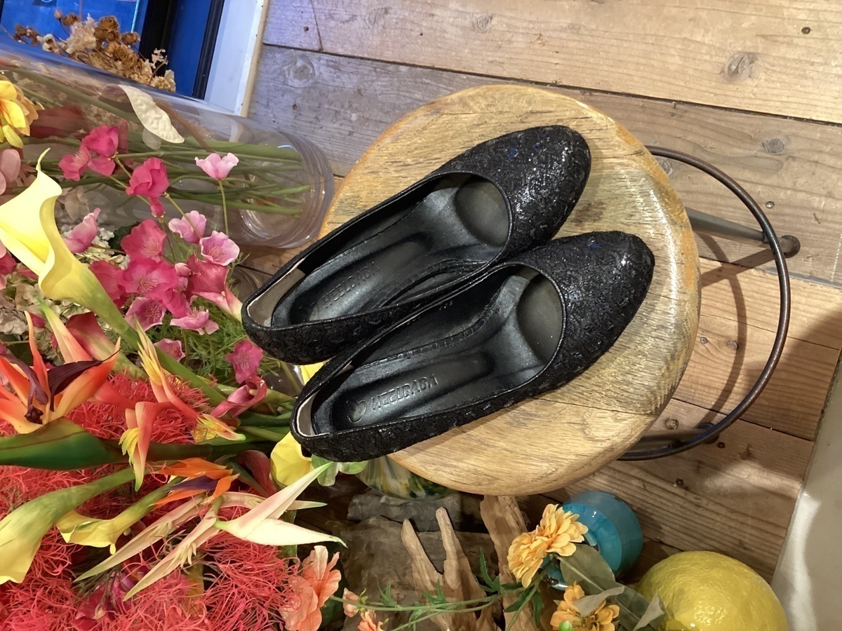 【パンプス】BLKホロ HEEBABA 8.5ヒールパンプス /22.5