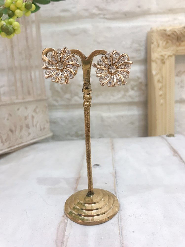 【イヤリング】雪の結晶モチーフ　ストーン