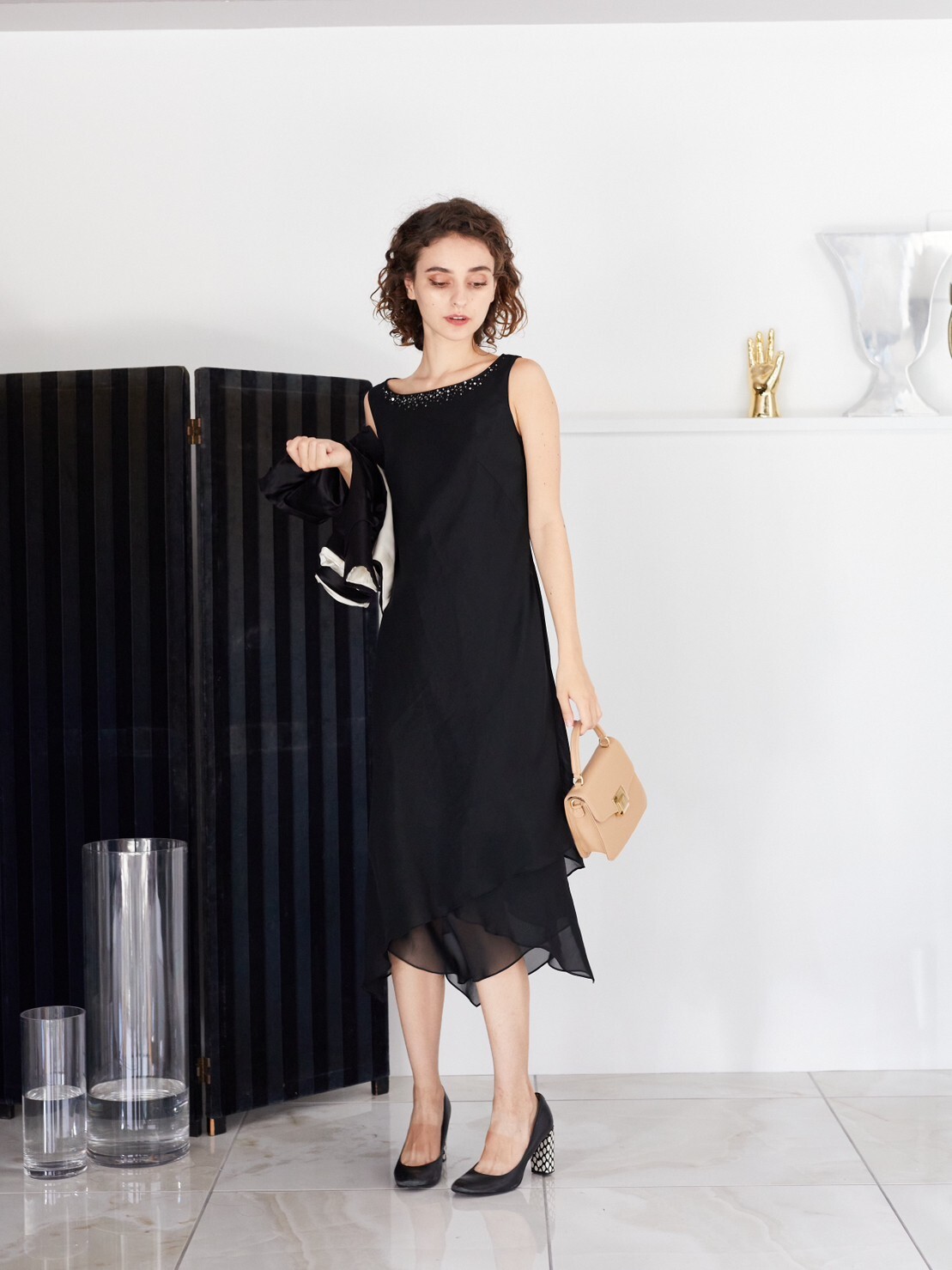 【パーティードレス】ブラック　首元スパンコール　S〜M