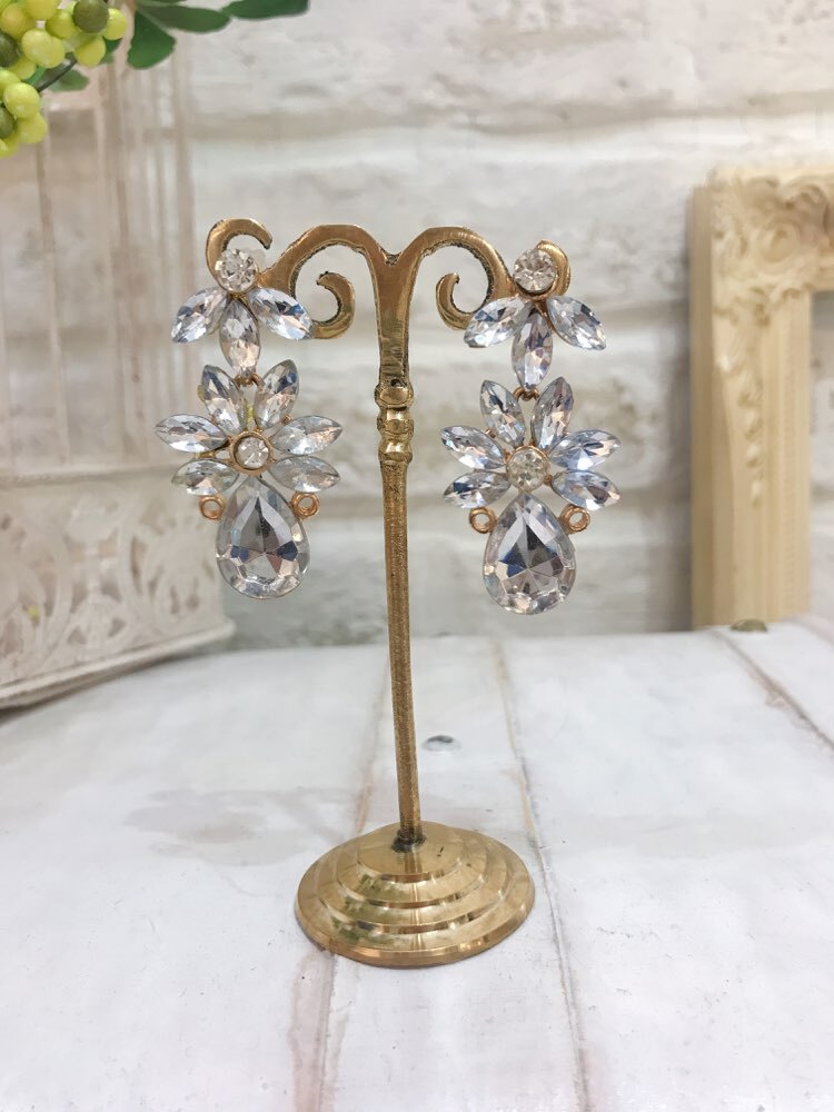 【ピアス】ゴールドお花×しずく型