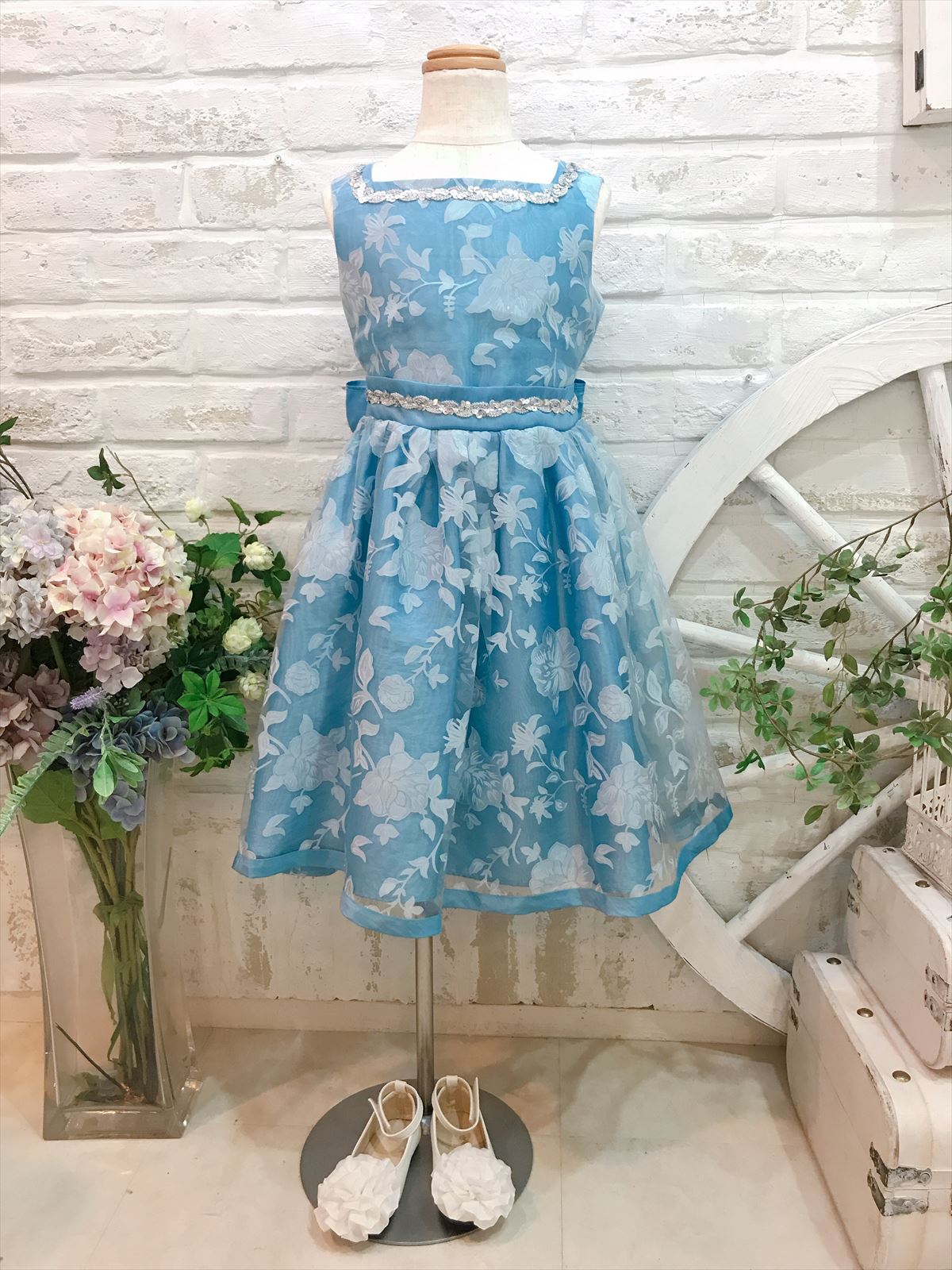 【キッズドレス】ブルーシルバー花柄ドレス　130cm
