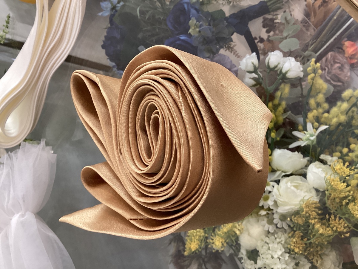 ゴールドサテン地サッシュベルト